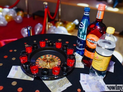 1287398-1677961404-47442700