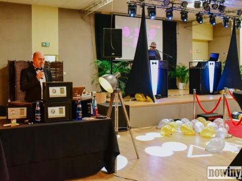 1287406-1677961410-54796900