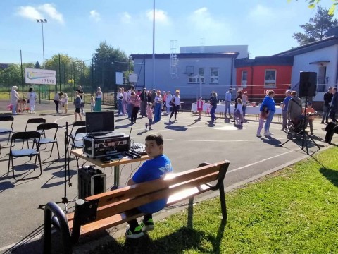 d9cf12ef-88aa-4934-be8b-e2c2a8399bff