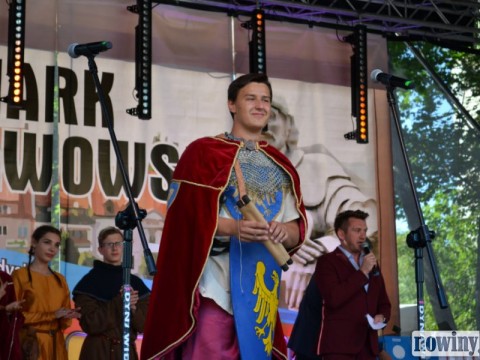 1051631-1631434954-28400500