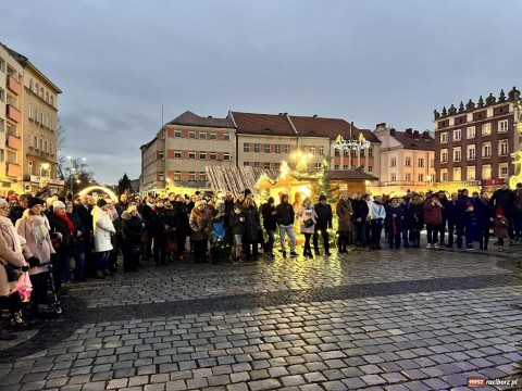 1672070078img-3108-