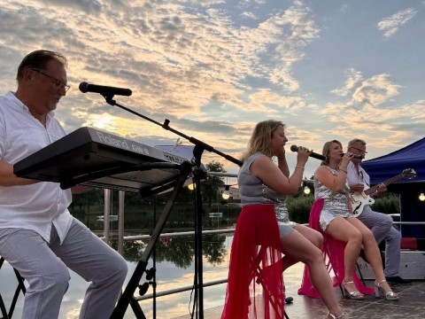 FB-IMG-1752997902093