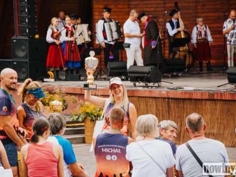 1716923-1754758371-75575100