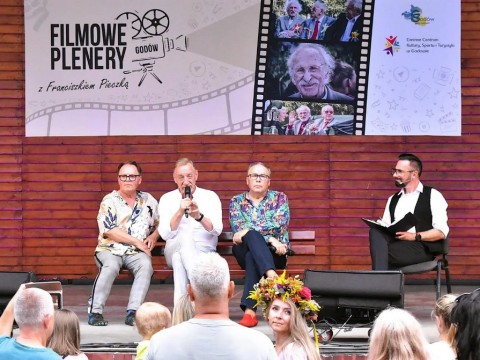 1754935778531431118-1204512395044768-2581848721287572054-n-