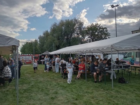 FB-IMG-1756095519915