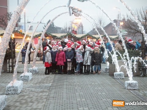 1513462486img-3199-
