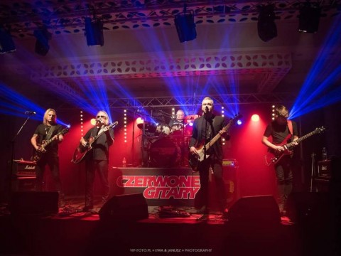 FB-IMG-1543182615116