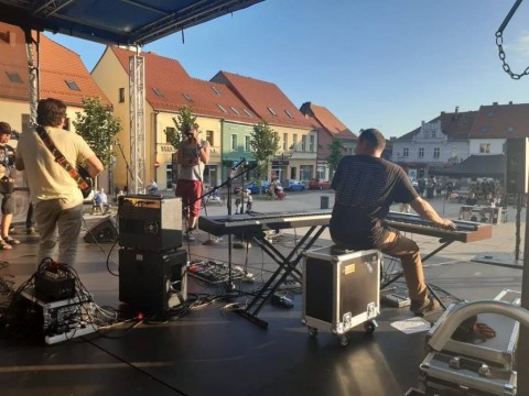 received-2351779251704157